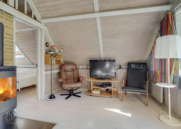 Сasa de vacaciones Odke - 3-5km From The Sea By Interhome